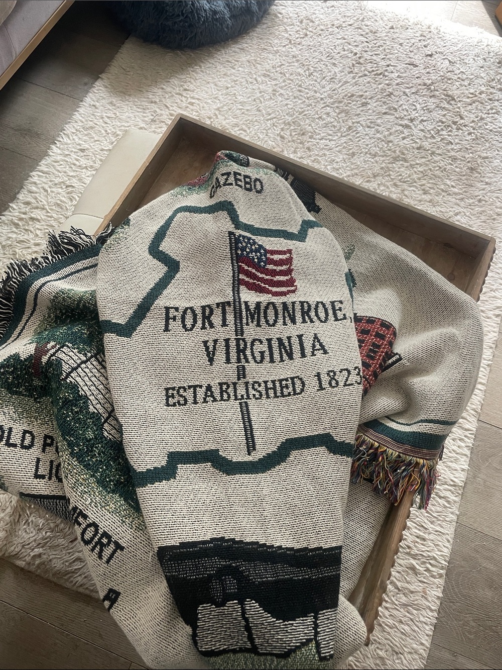 Fort Monroe Virginia Woven Throw Blanket - Cream & Green